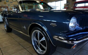 Ford-Mustang-1965-Classic-Car-11