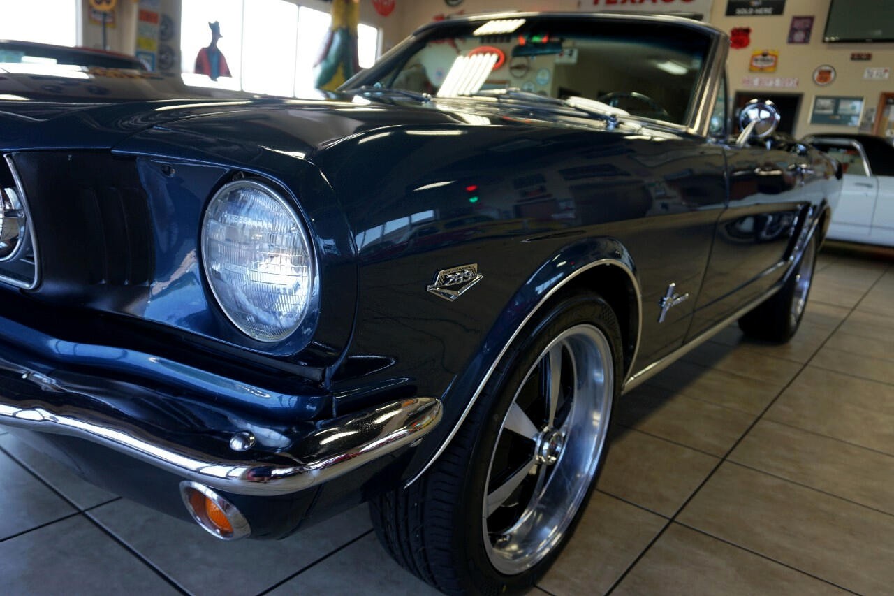 Ford-Mustang-1965-Classic-Car-12