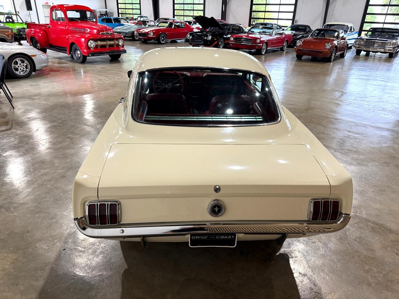 Ford-Mustang-1965-Classic-Car-16