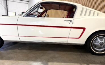 Ford-Mustang-1965-Classic-Car-19