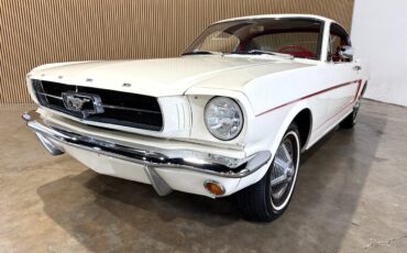 Ford-Mustang-1965-Classic-Car-2