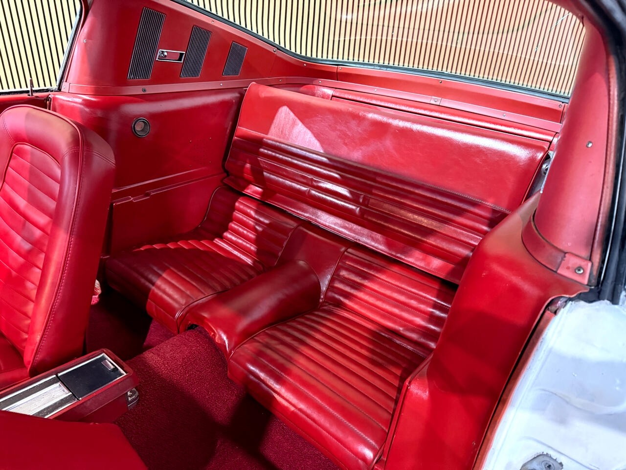 Ford-Mustang-1965-Classic-Car-29