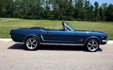 Ford-Mustang-1965-Classic-Car-30