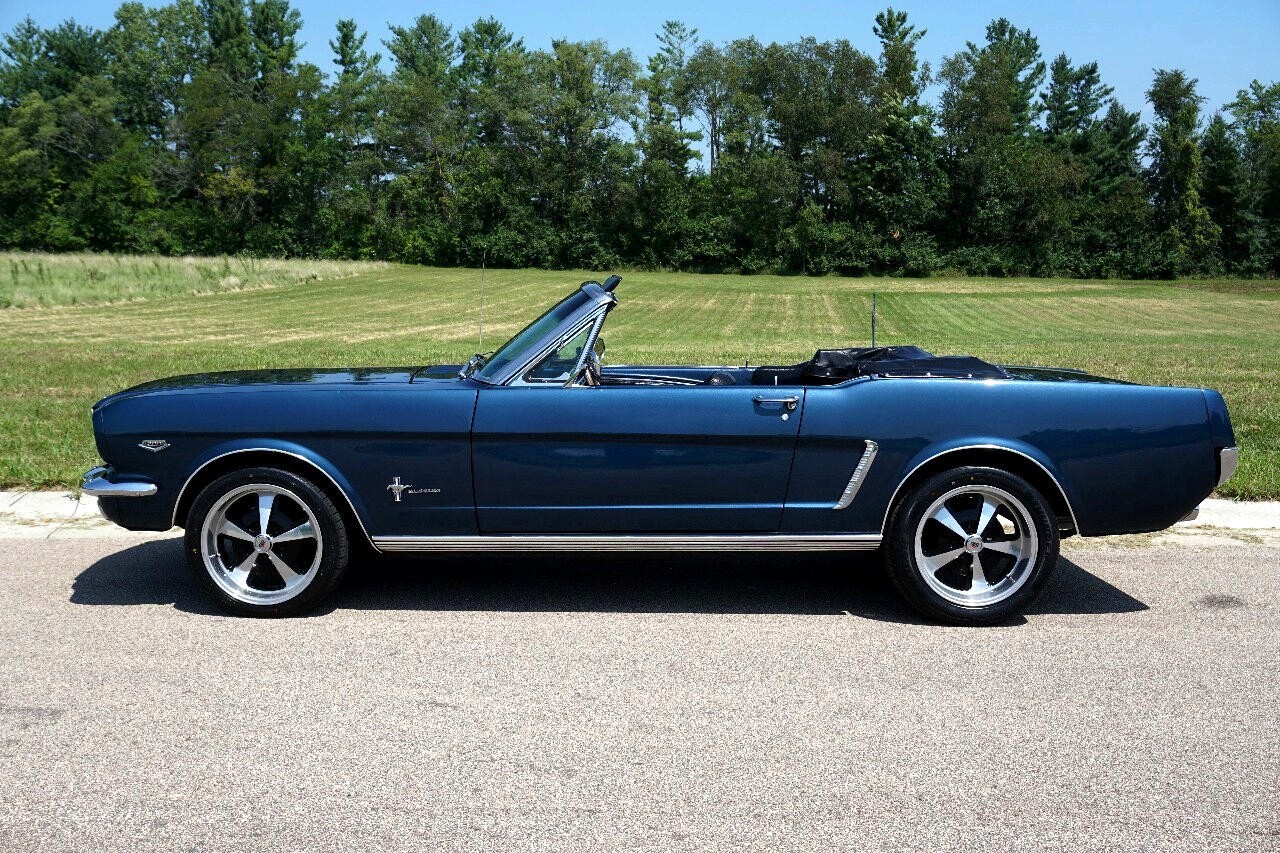 Ford-Mustang-1965-Classic-Car-31