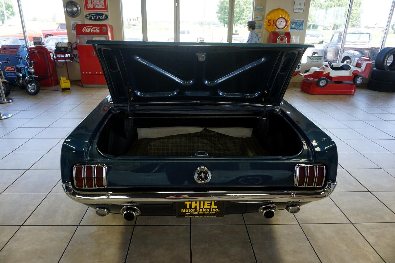 Ford-Mustang-1965-Classic-Car-36