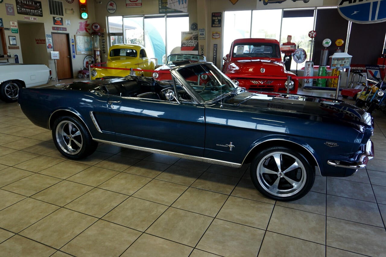 Ford-Mustang-1965-Classic-Car-8