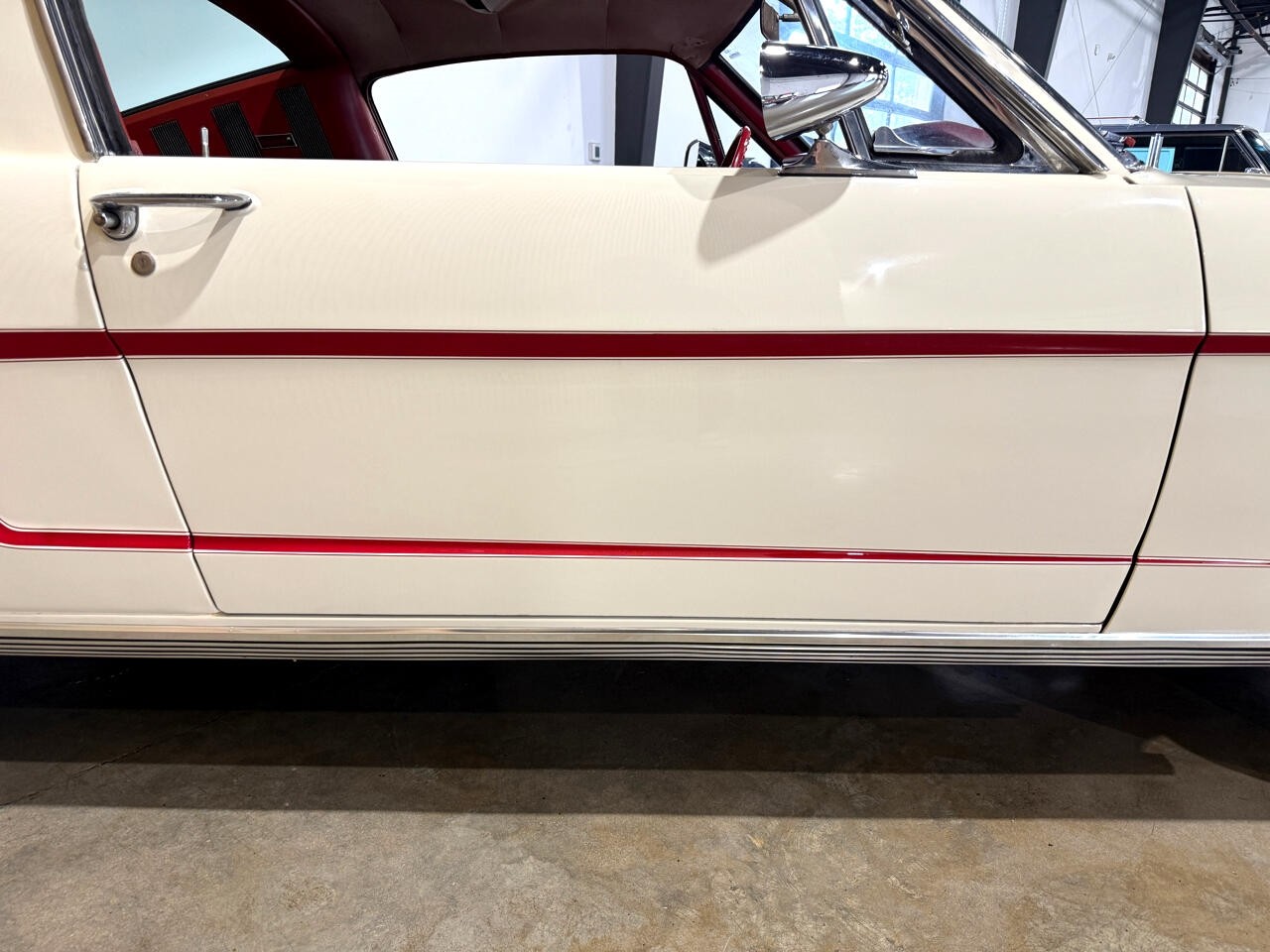 Ford-Mustang-1965-Classic-Car-9