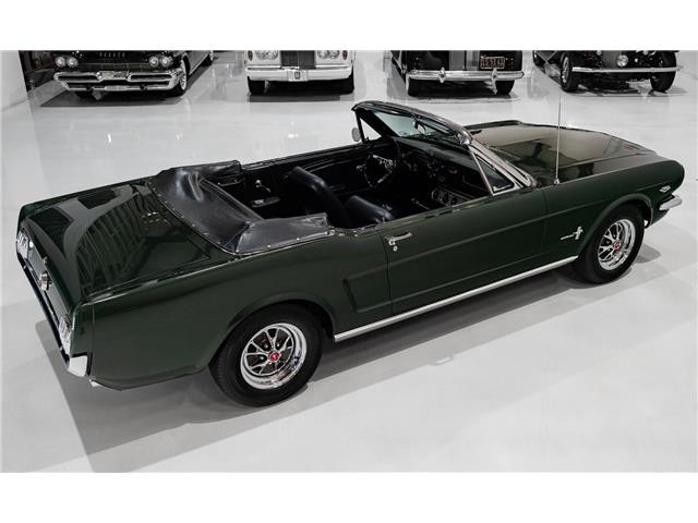Ford-Mustang-1965-Convertible-11