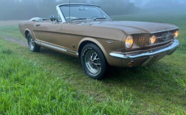 Ford-Mustang-1965-Convertible-15