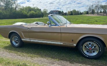 Ford-Mustang-1965-Convertible-3