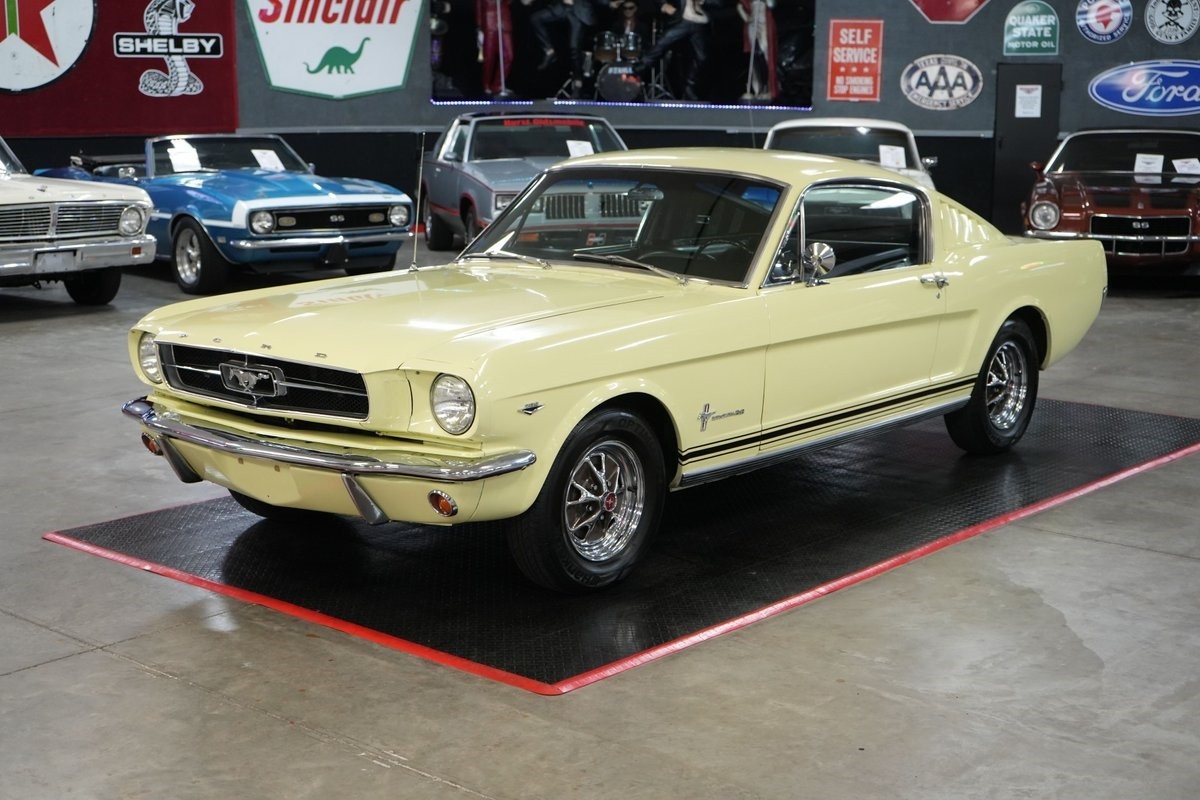 Ford-Mustang-1965-Coupe-1