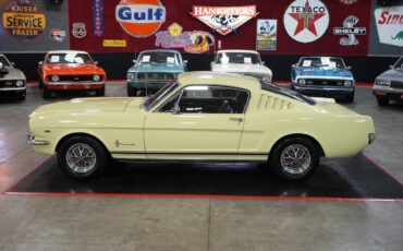 Ford-Mustang-1965-Coupe-10
