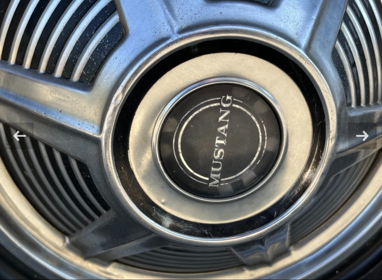 Ford-Mustang-1965-Coupe-12