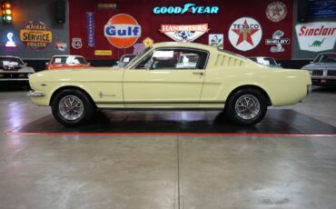 Ford-Mustang-1965-Coupe-19