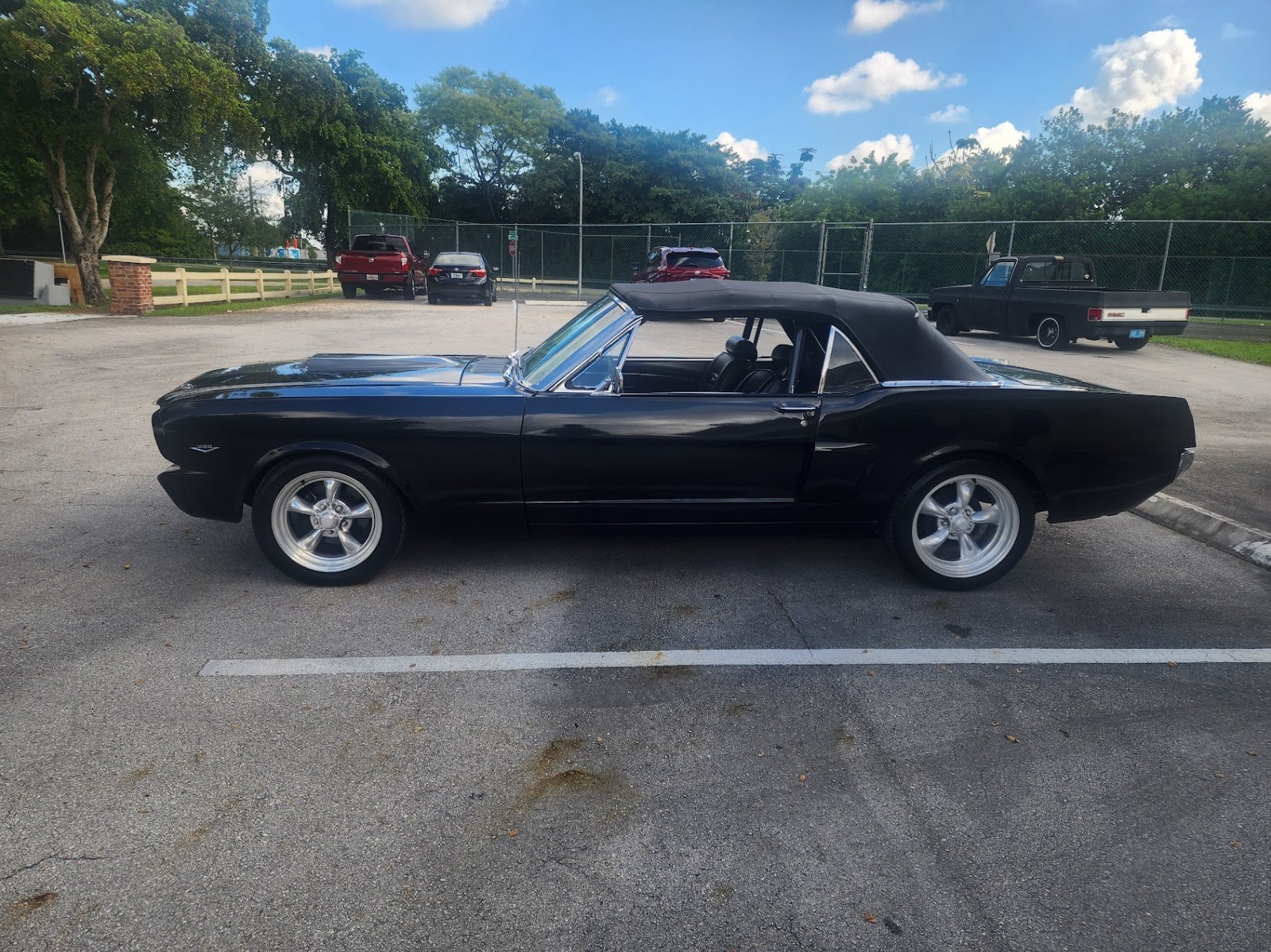 Ford-Mustang-1965-Coupe-2