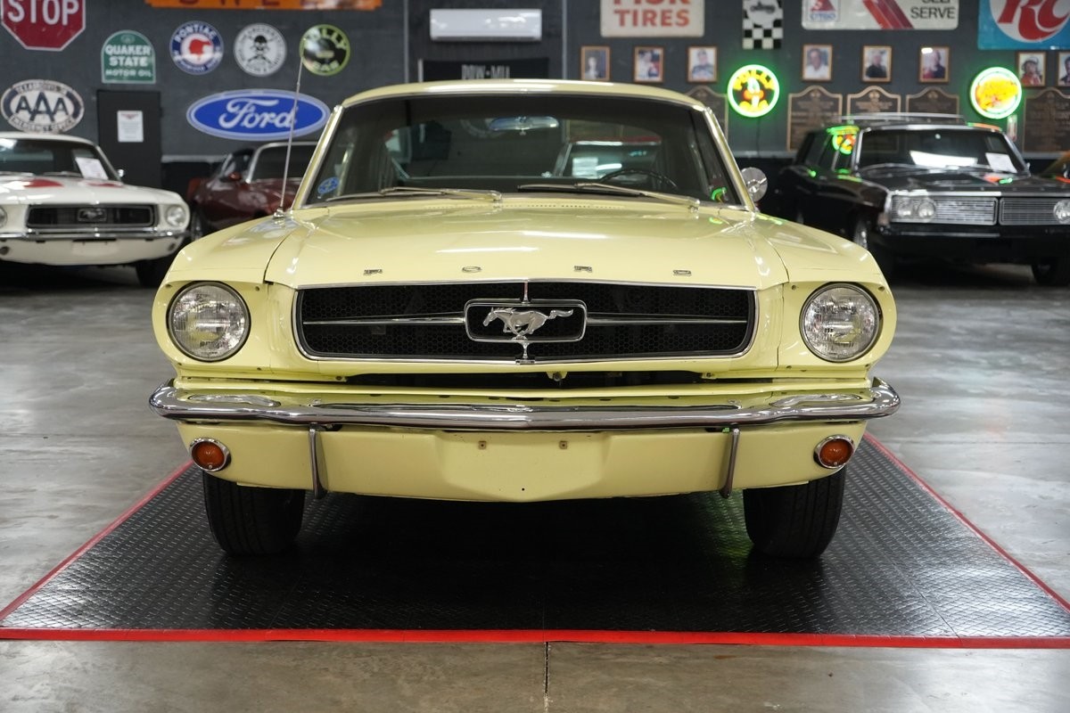 Ford-Mustang-1965-Coupe-25
