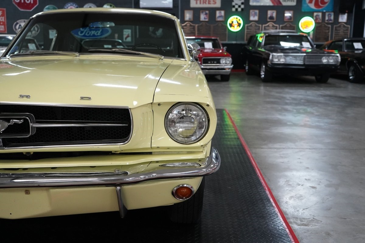 Ford-Mustang-1965-Coupe-27