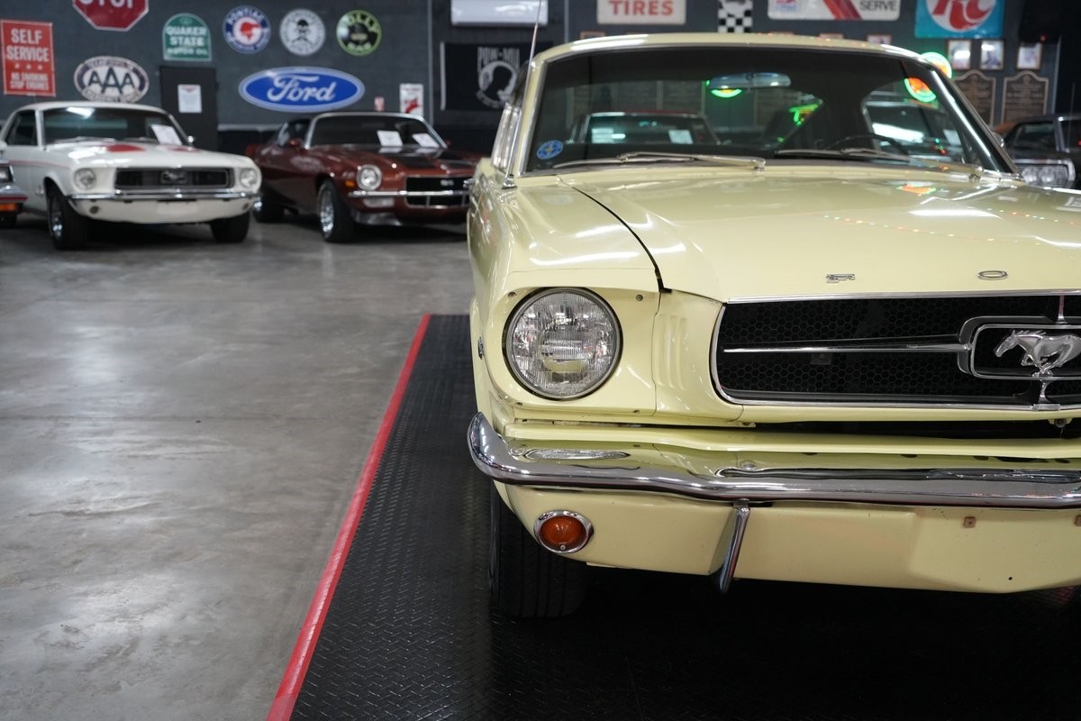 Ford-Mustang-1965-Coupe-28