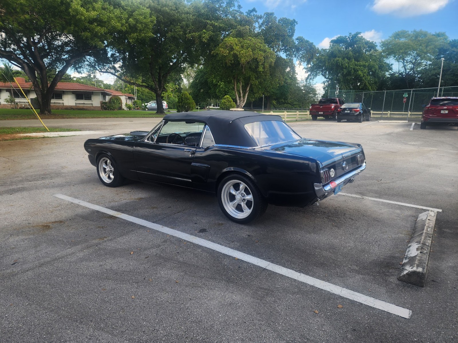 Ford-Mustang-1965-Coupe-3