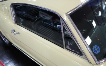 Ford-Mustang-1965-Coupe-34