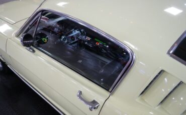 Ford-Mustang-1965-Coupe-37
