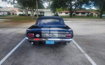 Ford-Mustang-1965-Coupe-4