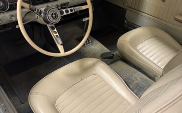 Ford-Mustang-1965-Coupe-4