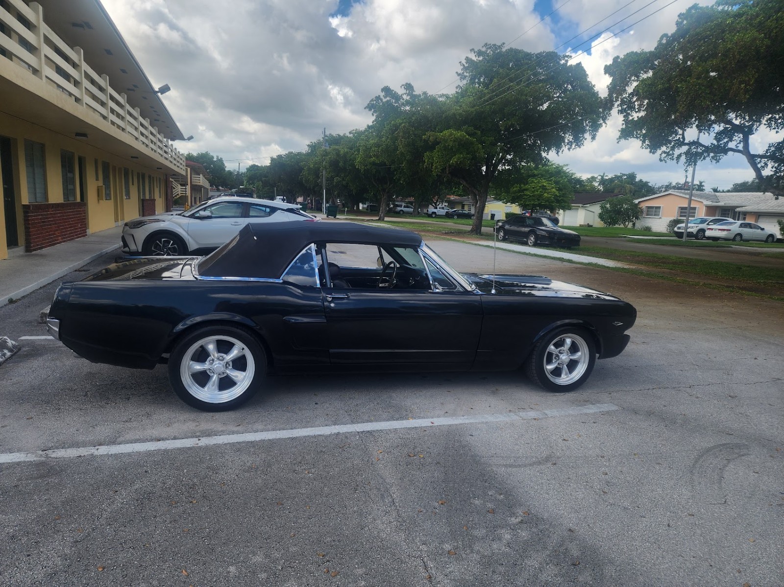 Ford-Mustang-1965-Coupe-6