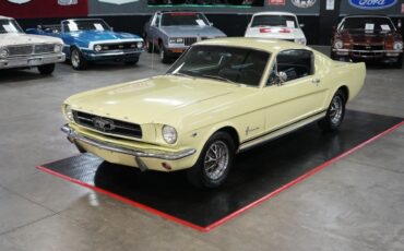 Ford-Mustang-1965-Coupe-9