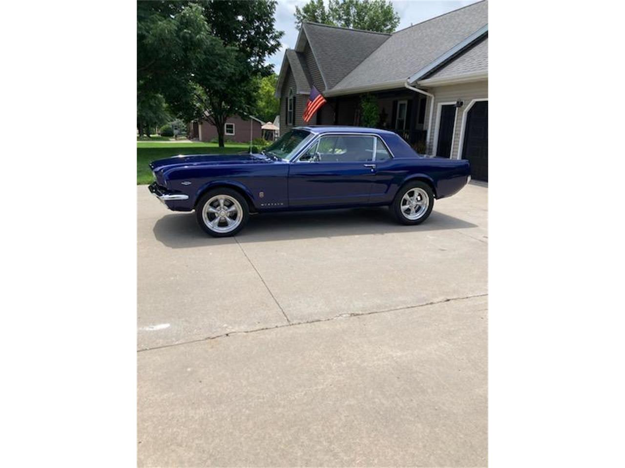Ford-Mustang-1965-Dark-Blue-Black-6