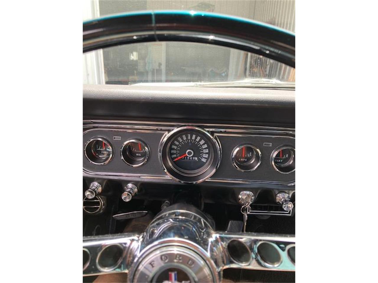 Ford-Mustang-1965-Dark-Blue-Black-9
