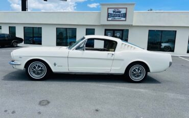 Ford-Mustang-1965-Fastback-1