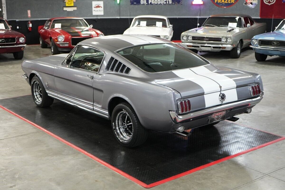 Ford-Mustang-1965-Fastback-12