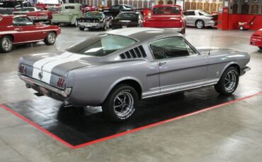 Ford-Mustang-1965-Fastback-14