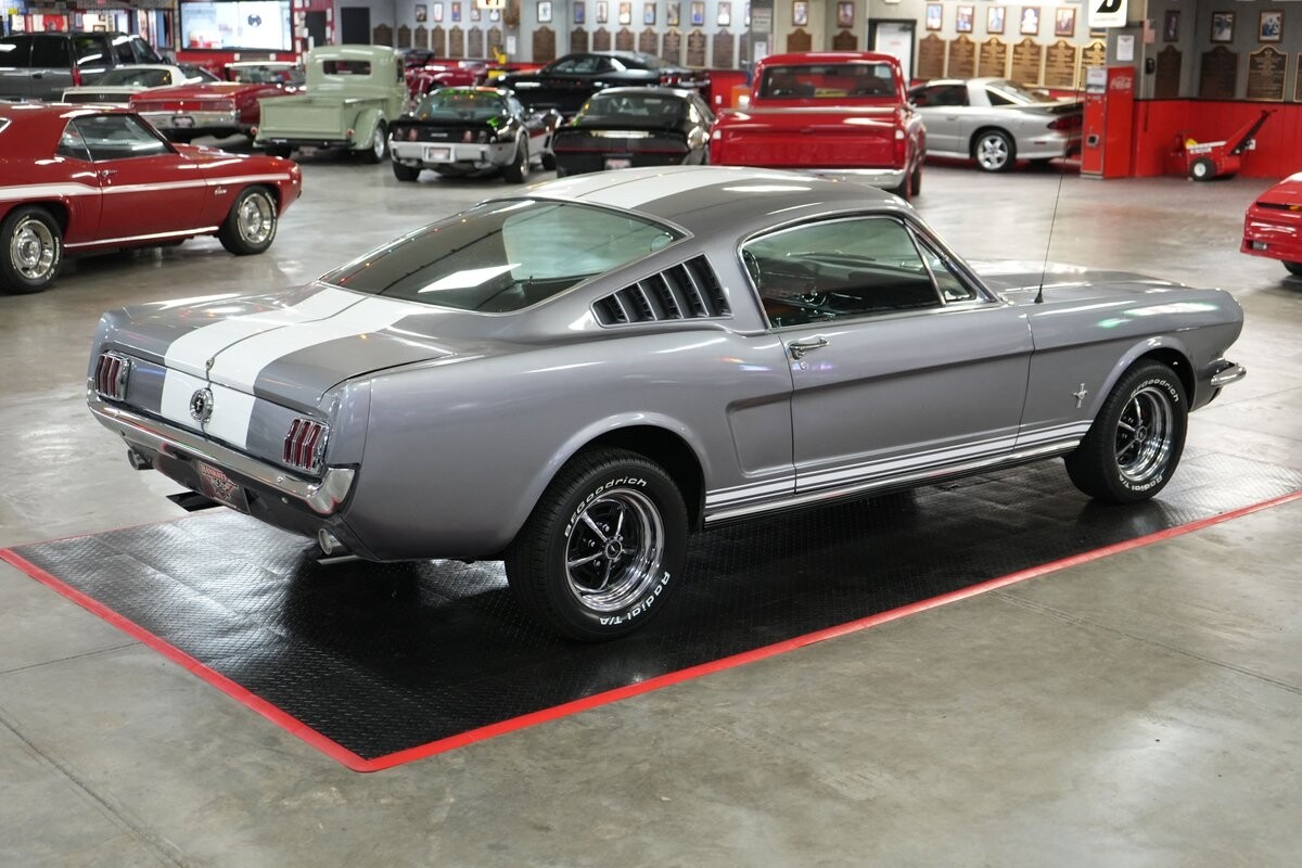Ford-Mustang-1965-Fastback-14