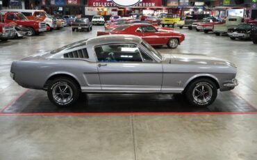 Ford-Mustang-1965-Fastback-15