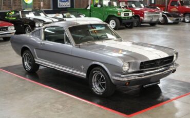 Ford-Mustang-1965-Fastback-16