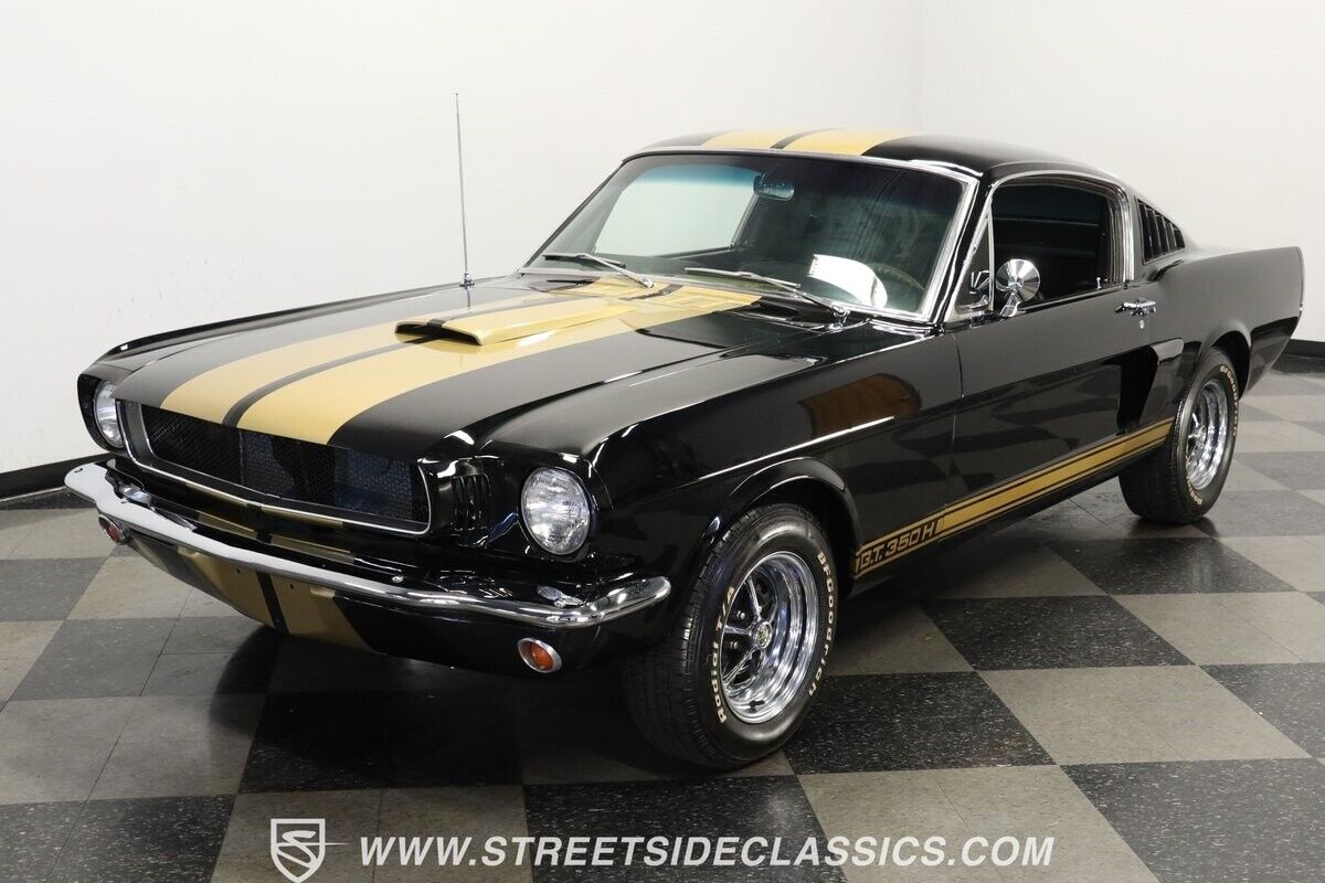 Ford-Mustang-1965-Fastback-17
