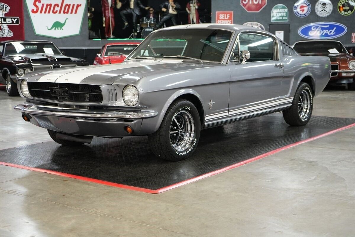 Ford-Mustang-1965-Fastback-18