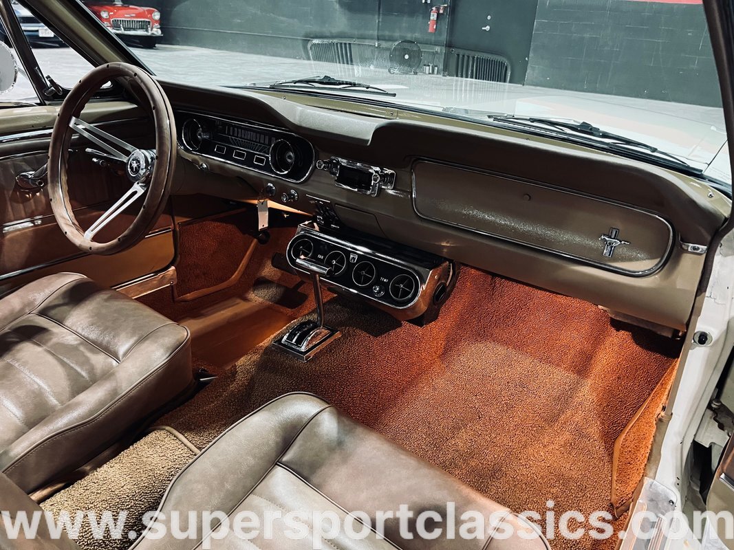 Ford-Mustang-1965-Fastback-20