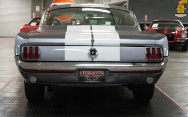 Ford-Mustang-1965-Fastback-21