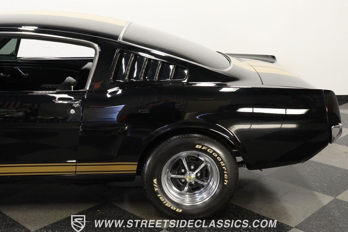 Ford-Mustang-1965-Fastback-23