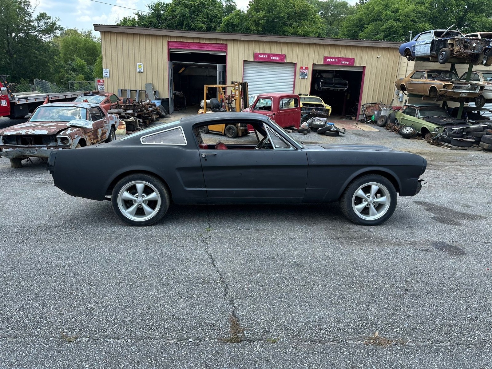 Ford-Mustang-1965-Fastback-3