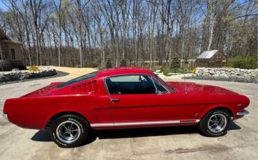 Ford-Mustang-1965-Fastback-3