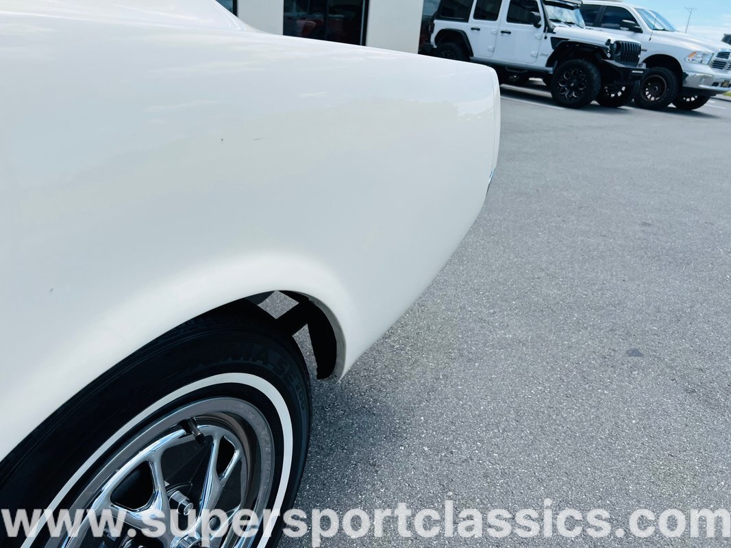 Ford-Mustang-1965-Fastback-30