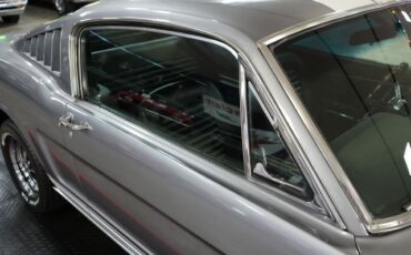 Ford-Mustang-1965-Fastback-34