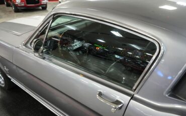 Ford-Mustang-1965-Fastback-37
