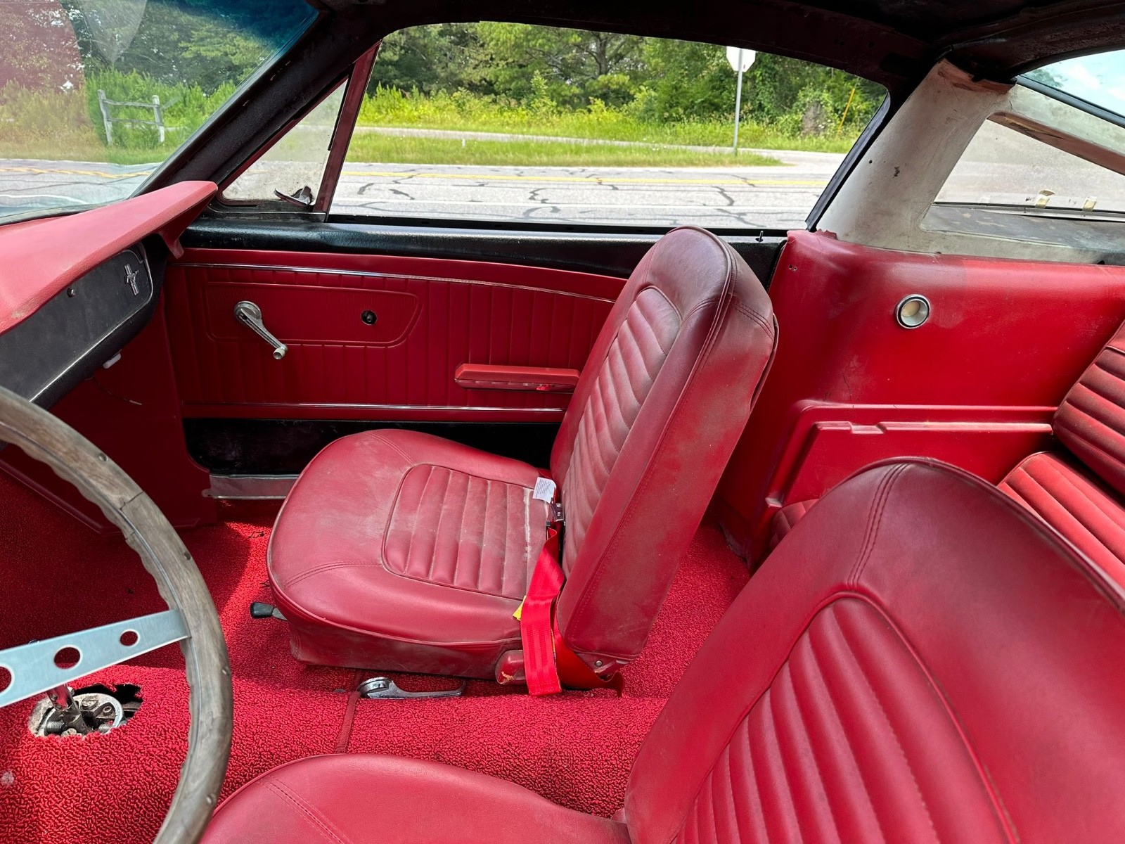 Ford-Mustang-1965-Fastback-6