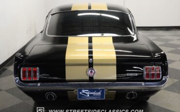 Ford-Mustang-1965-Fastback-8