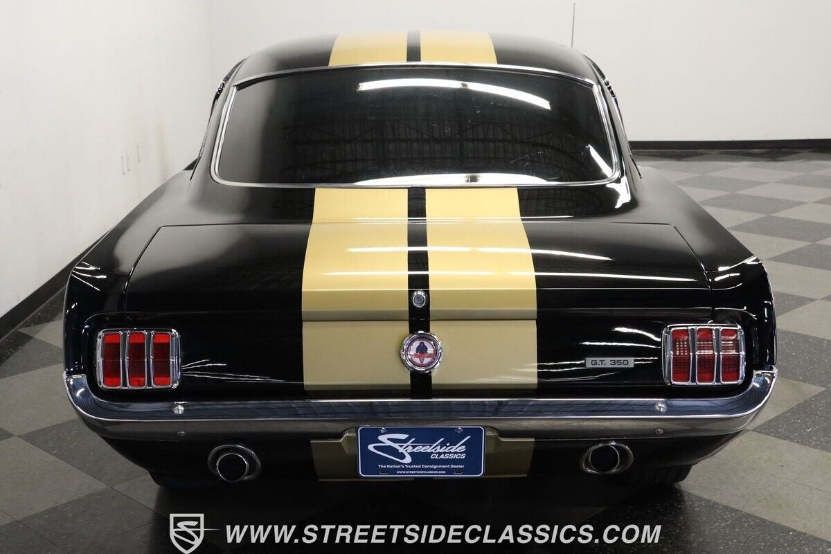 Ford-Mustang-1965-Fastback-8